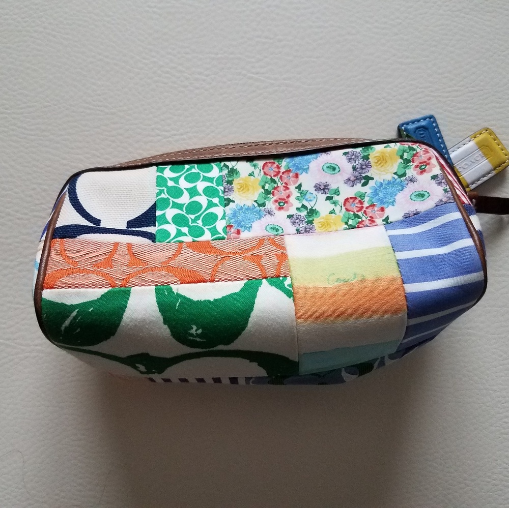 Coach Cosmetic Bag - Picture 2 of 4